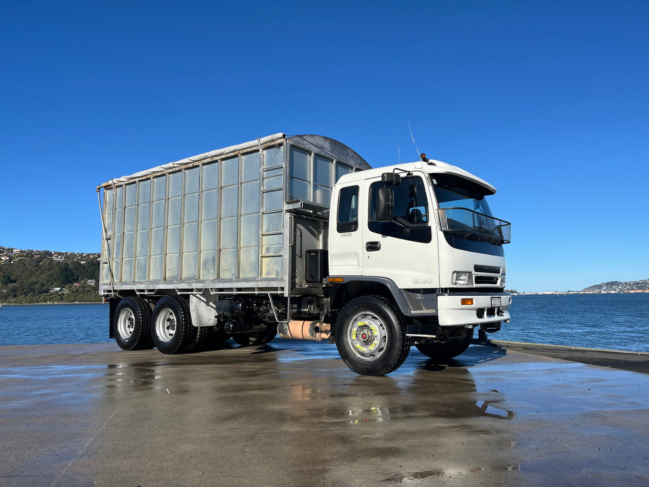 2005 Isuzu FVZ1400P
