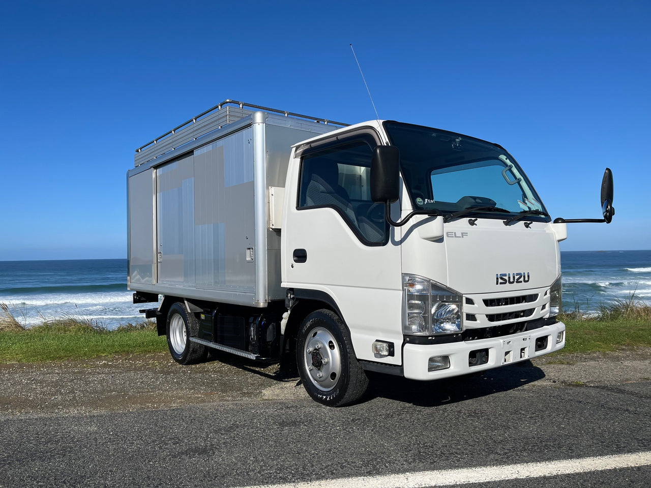 2019 Isuzu NHS