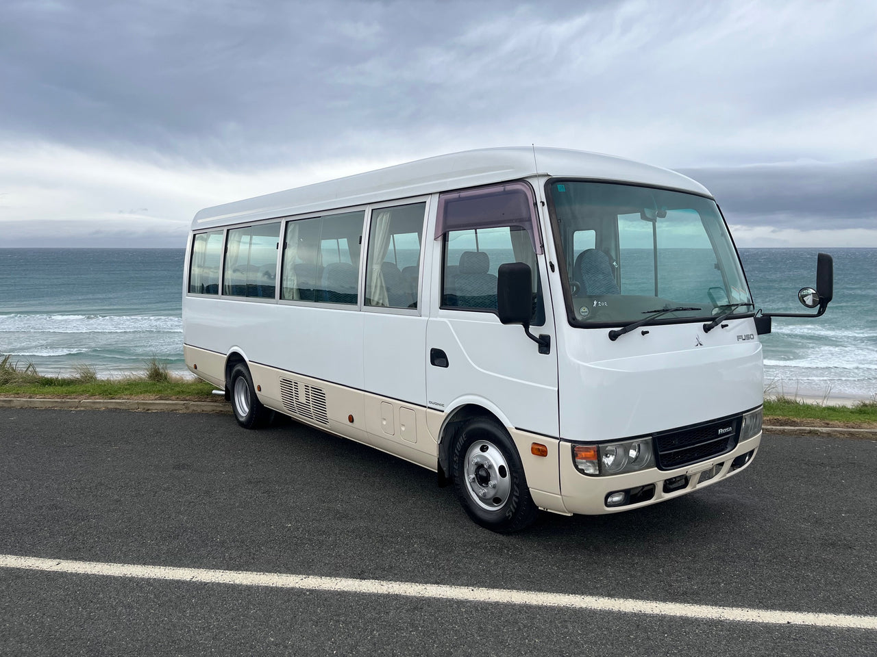 2015 FUSO Rosa - Ideal School Coach