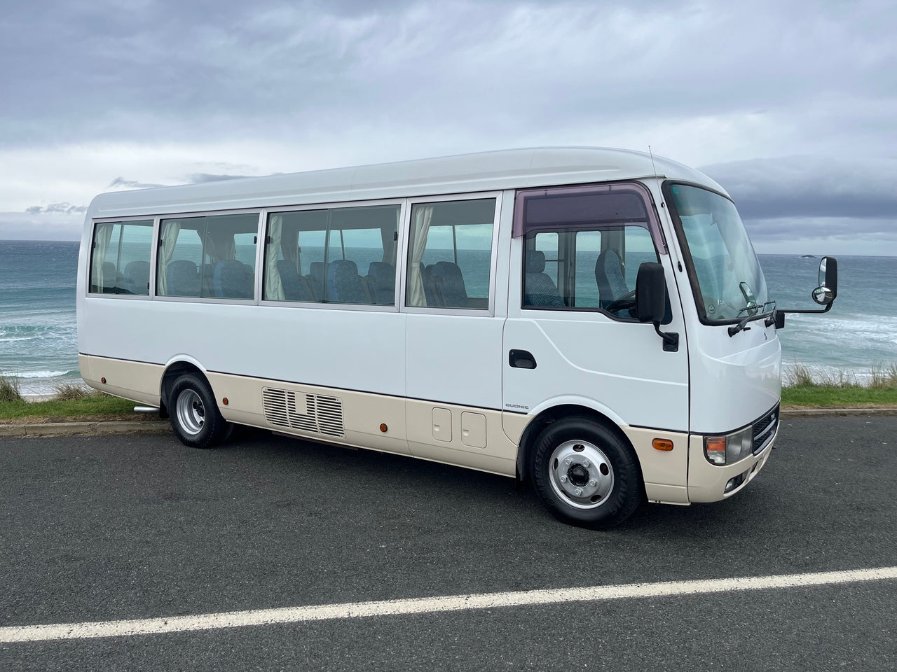 2015 FUSO Rosa - Ideal School Coach