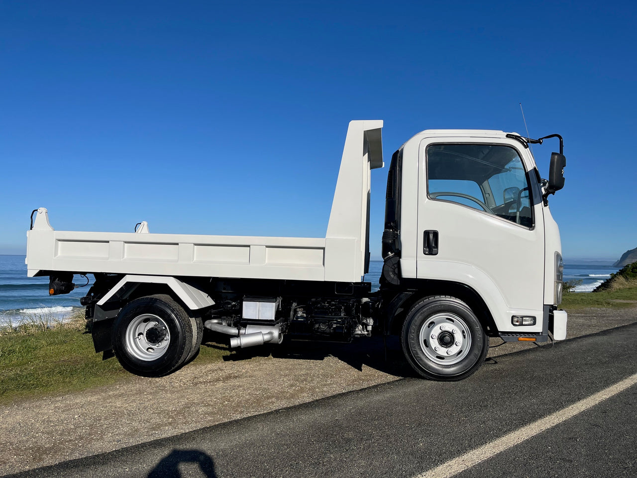 2008 Isuzu FRR90