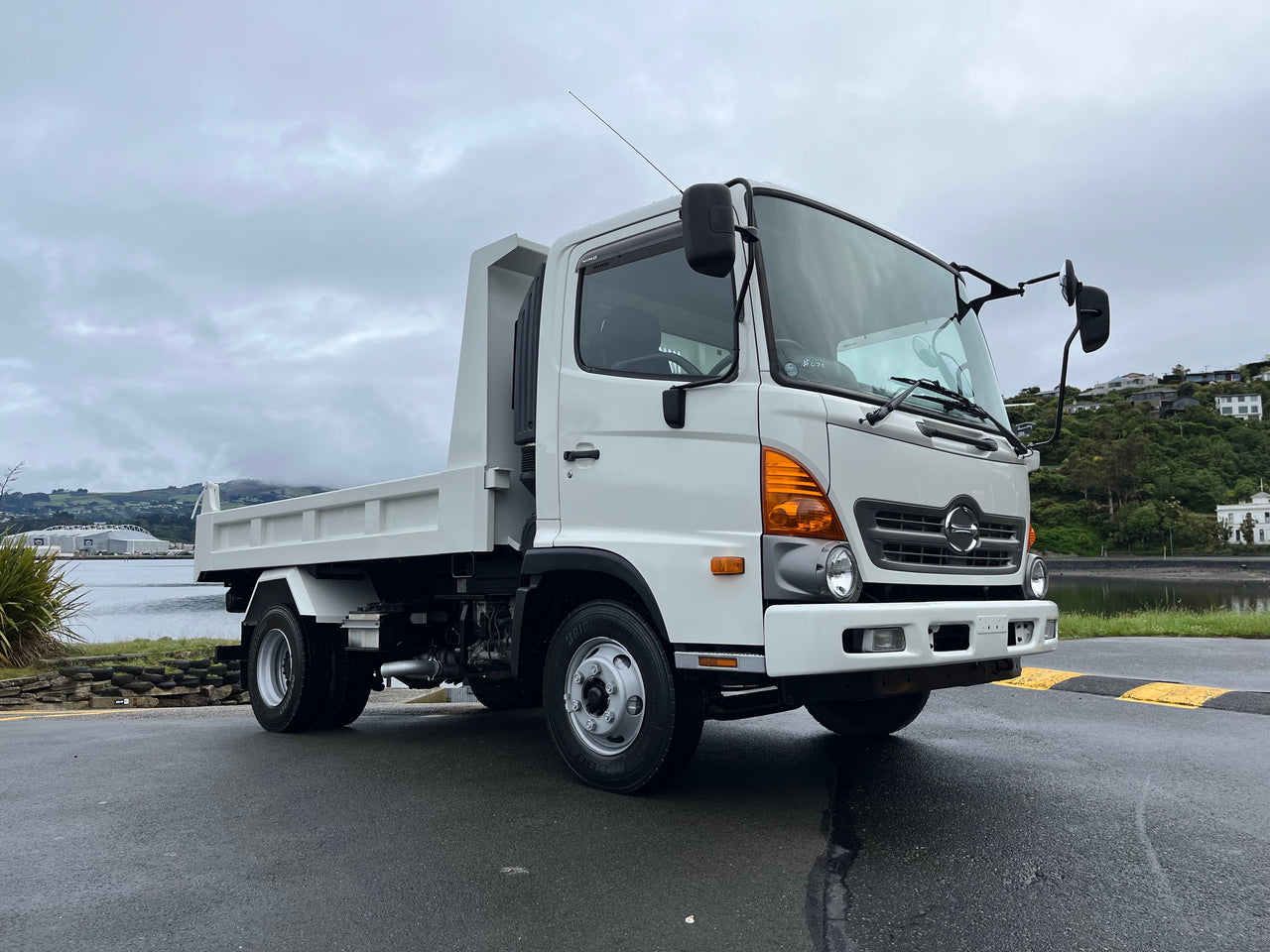 2014 Hino Ranger Low Km Hino Tipper