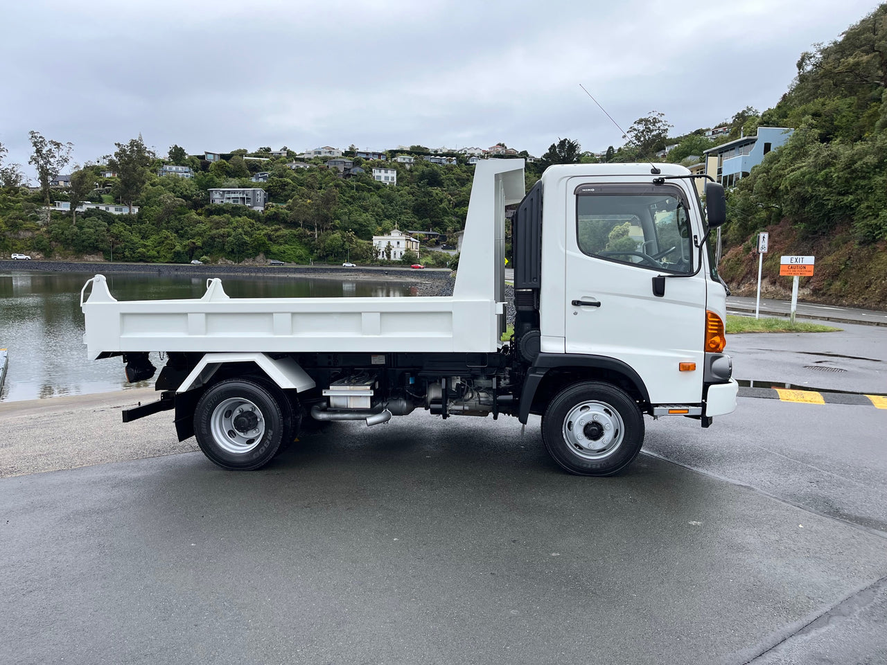 2014 Hino Ranger Low Km Hino Tipper
