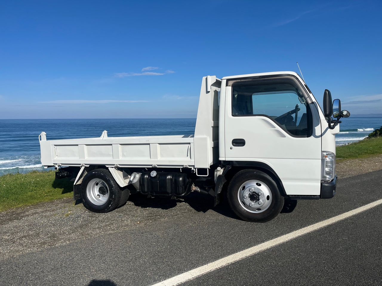 2007 Isuzu Very Sound Car License Tipper