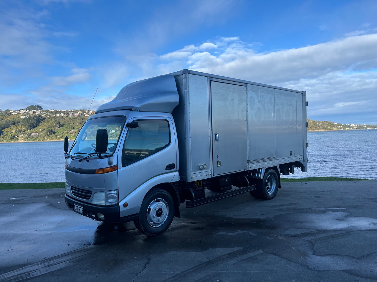 2000 Toyota Dyna Box Body with Tail-Lift